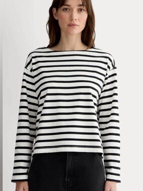 Everlane Striped Boatneck Long-Sleeve Top in Black & White